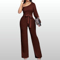 Alma – Enaxlad Brun Jumpsuit med Knytskärp